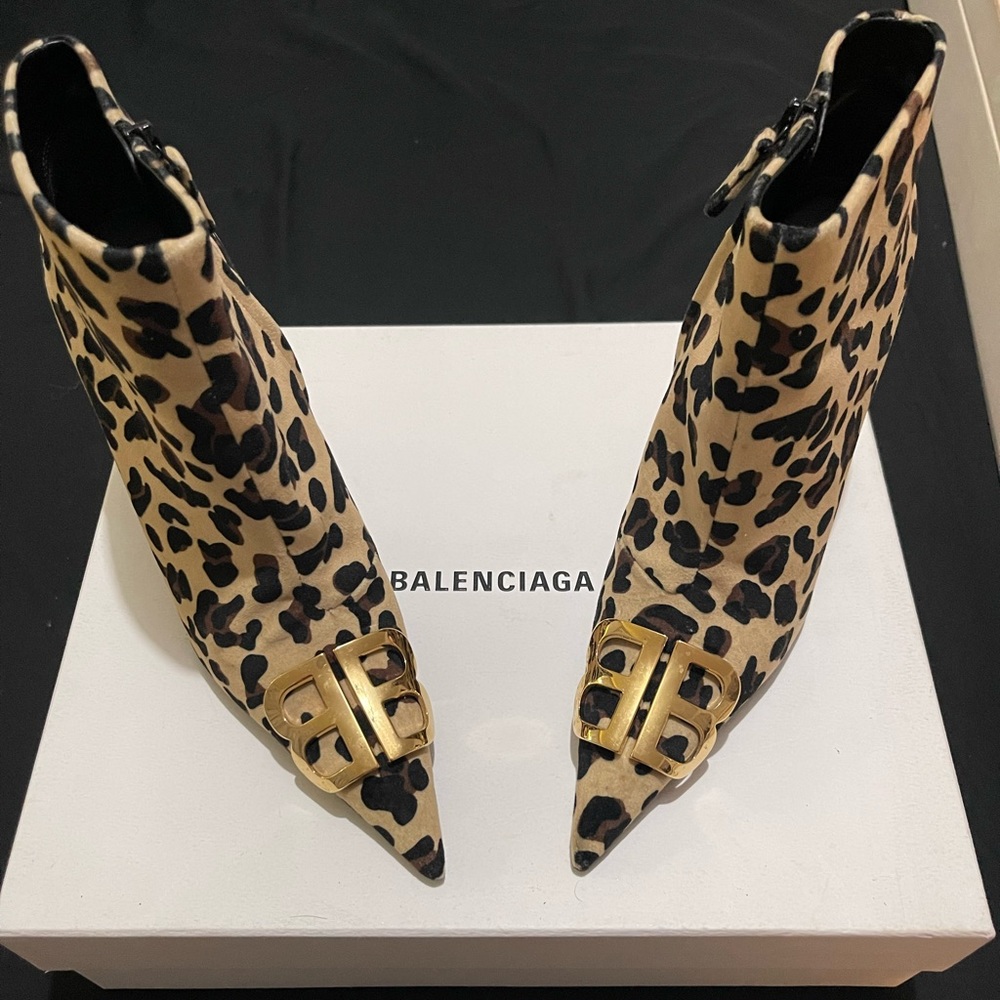 BALENCIAGA !!! CHEETAH POINT TOE BOOT HEELS